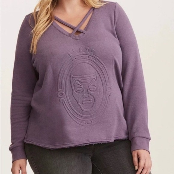 torrid Tops - 💚3/$30💚 Torrid x Disney Villains Snow White Evil Queen strappy sweatshirt 3X